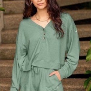 Alolux Soho Cropped Henley